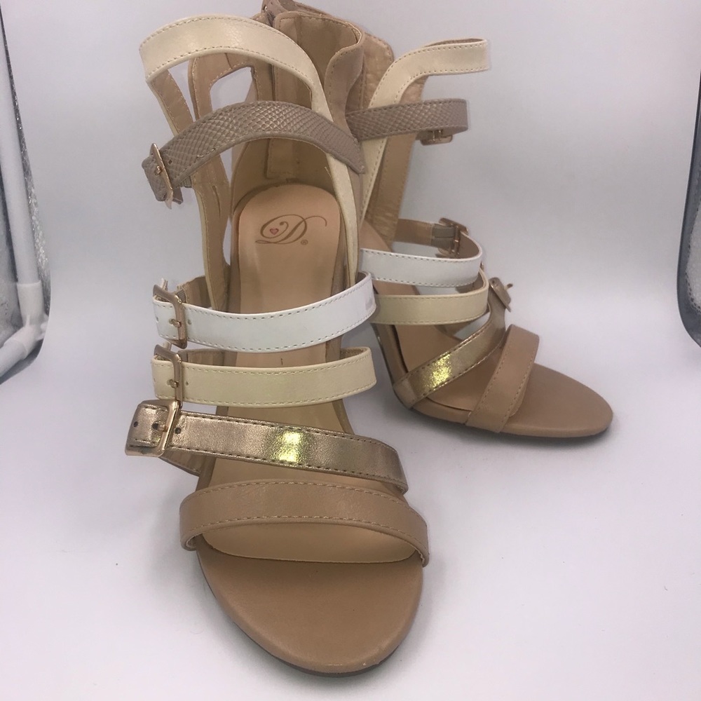 Strappy 4” Stilleto heeled sandals sz 8.5